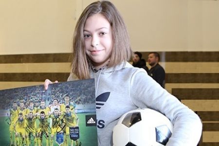 Adidas за допомогою гравців збірної нагородив переможців конкурсу