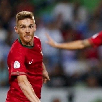 Portugal with Antunes flatten Faroe Islands