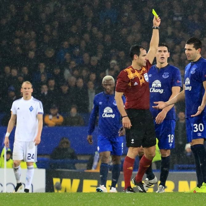 Carlos Velasco Carballo – Porto vs Dynamo match referee