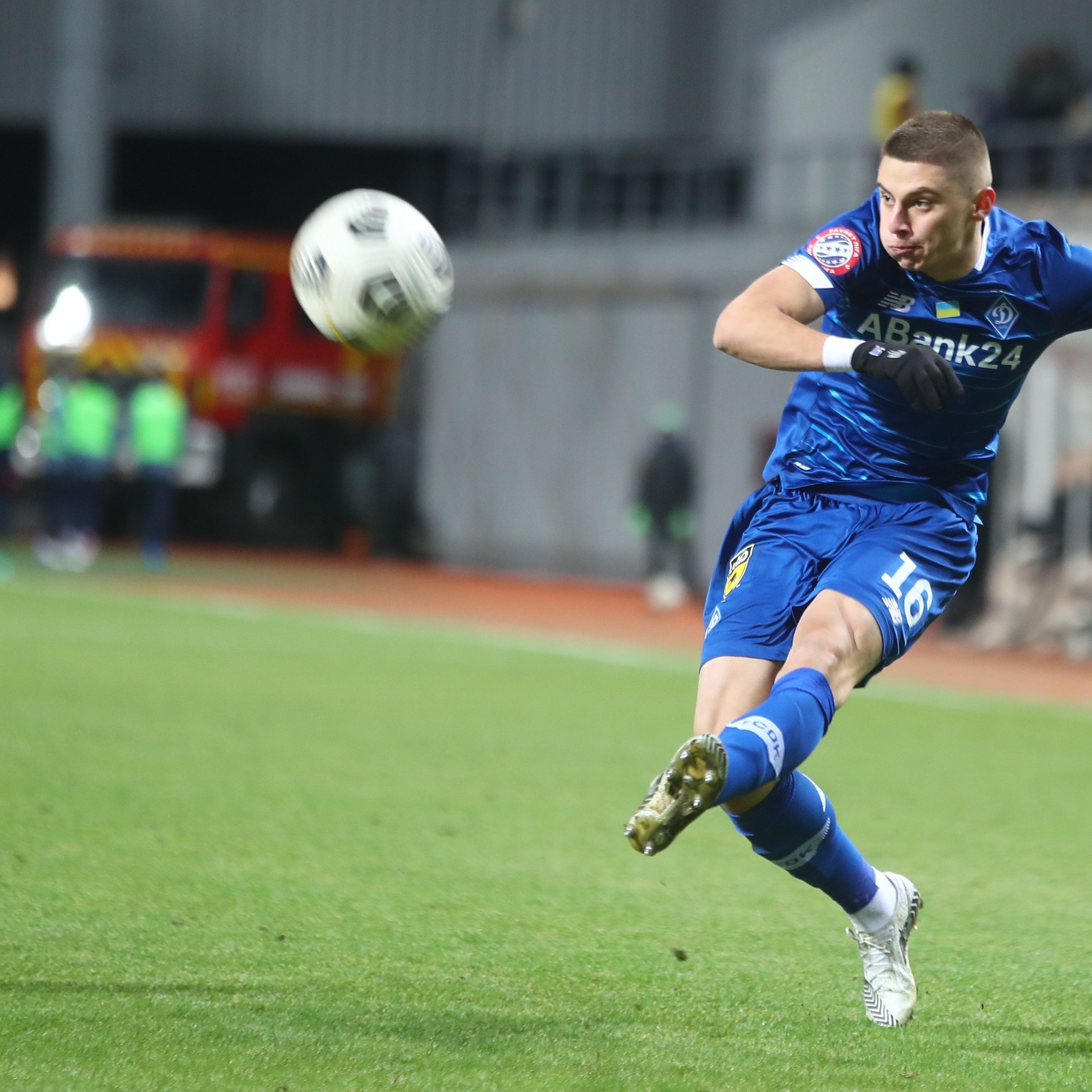 100th match of Vitaliy Mykolenko for Dynamo