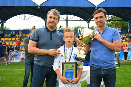 У ДЮФЛУ (U-14) динамівців відзначено індивідуальними нагородами