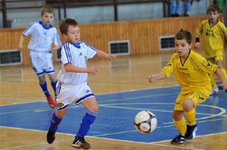 Перший міжнародний турнір для дев'ятирічних динамівців