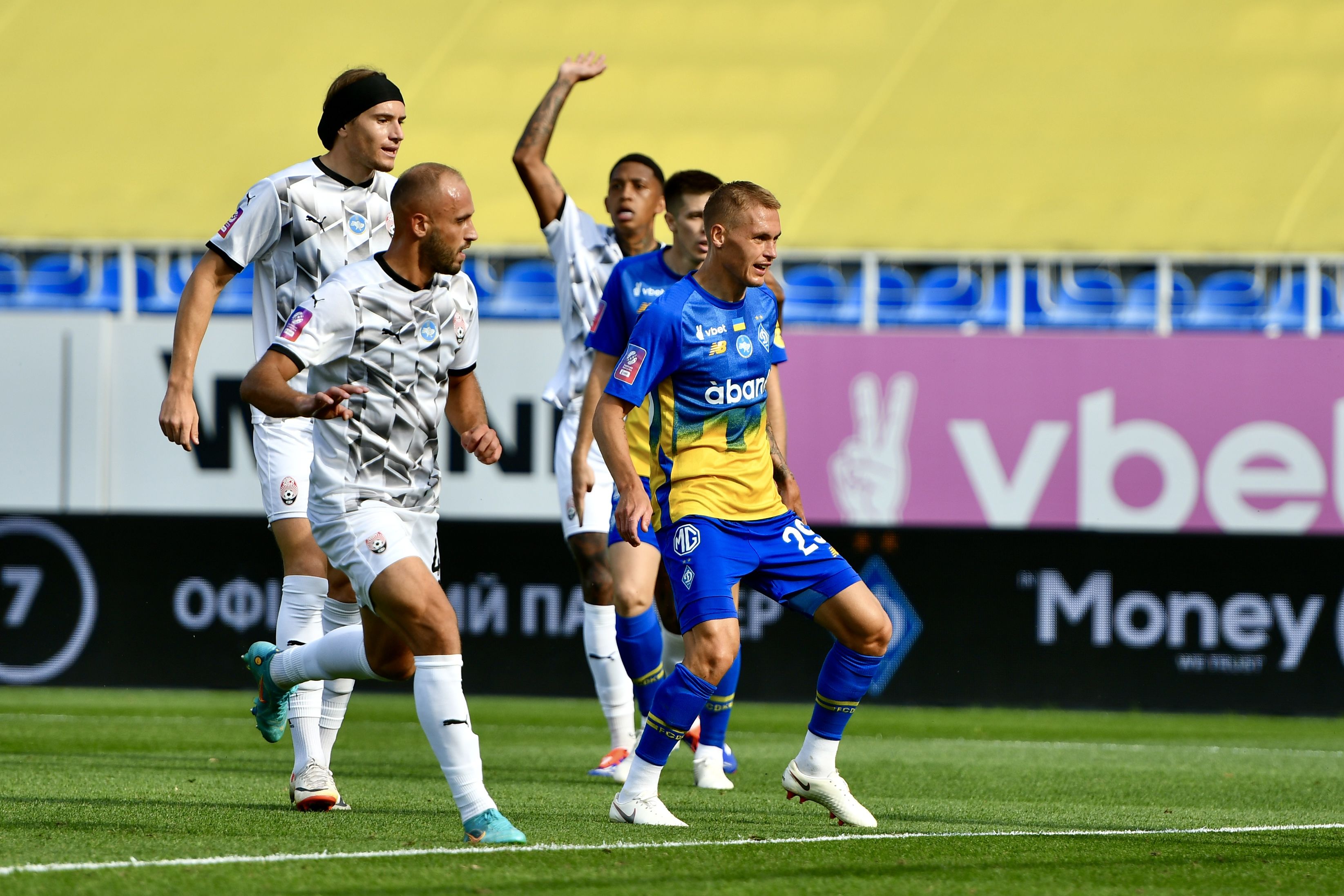 UPL. Dynamo – Zoria – 0:2. Report