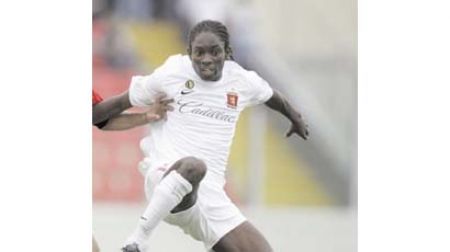 Frank Temile agrees Dynamo contract 