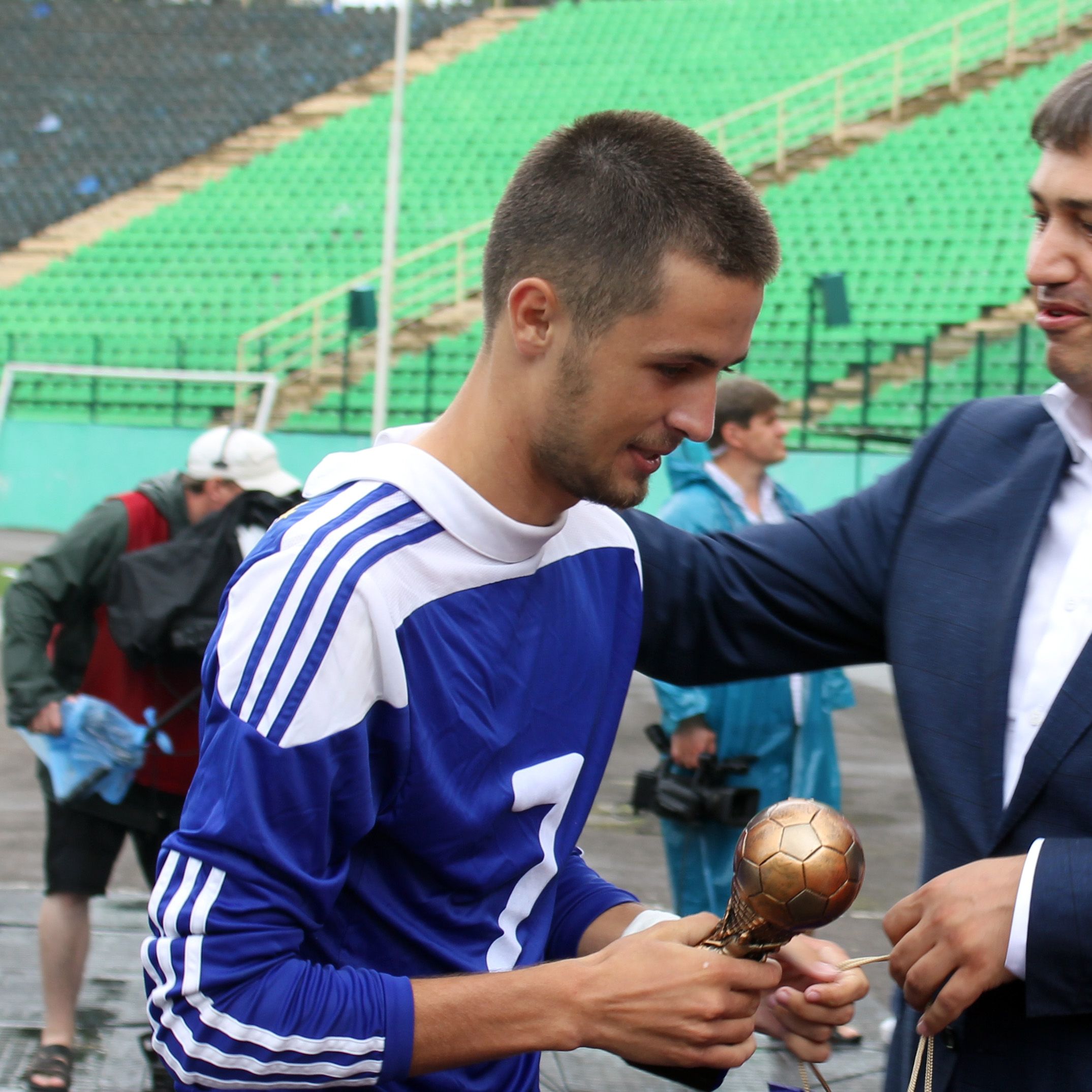 В ДЮФЛУ (U-17) динамівці відзначені індивідуальними нагородами