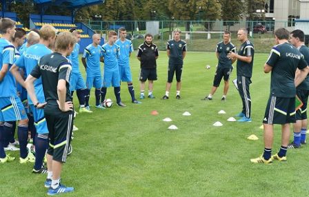 Десятеро динамівців тренуються у складі юнацької збірної України U-16