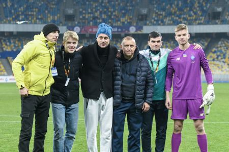 Серія пенальті: Ісаченко vs уболівальники та Мілевський: конкурс від «Фаворит Спорт» та «Динамо»