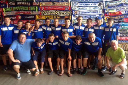 Young Hoverla performers pay Dynamo a visit