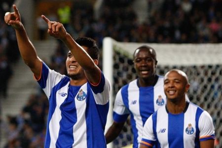 Porto flatten Belenenses and remain Portuguese league leaders