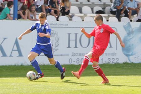 ДЮФЛУ (U-14). Фінальний турнір. 1-й тур. ДЮСШ-15 - «Динамо» - 0:2