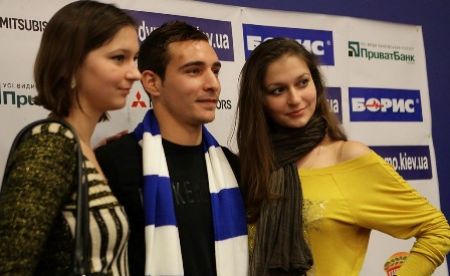 Choose Olimpiyskyi Football Queen!