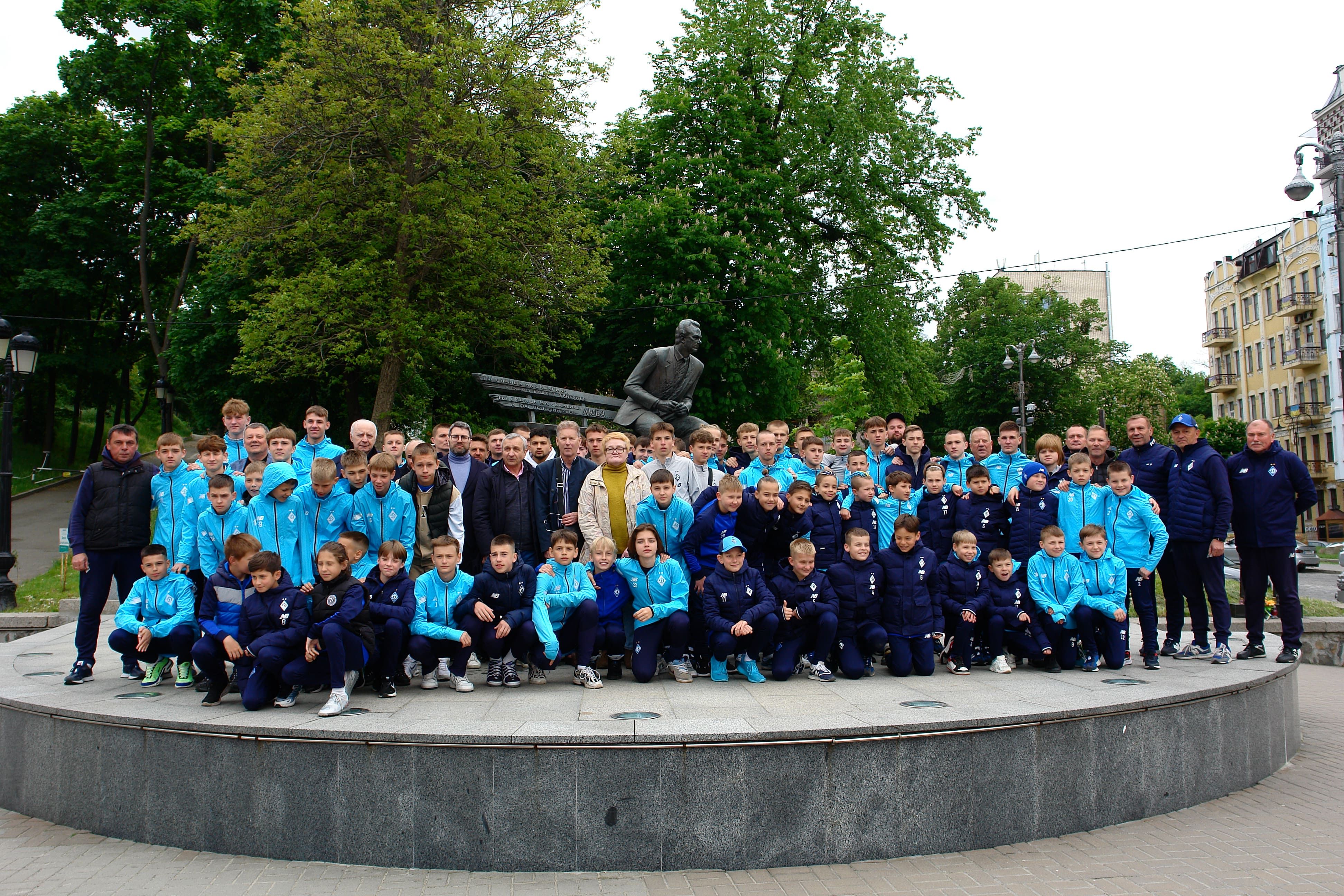 Tribute to Valerii Lobanovskyi in Kyiv