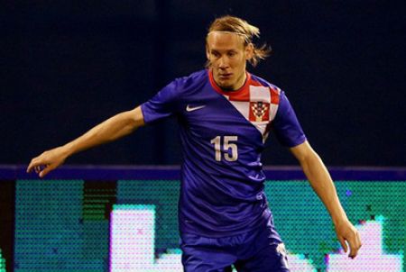 Vida scores, Croats win!