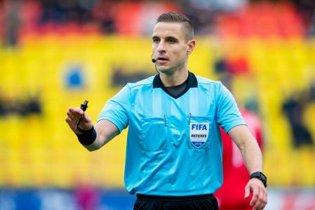 Dynamo – Rangers: officials