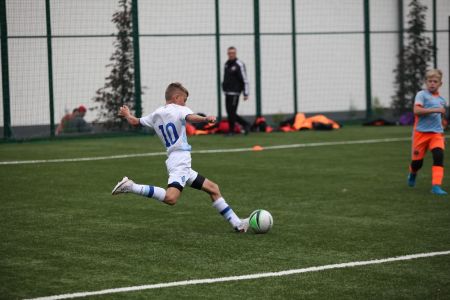 «Динамо» U12 вийшло до чвертьфіналу турніру «Leo Cup»