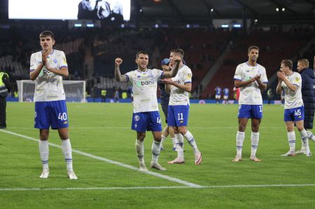 In white kit against RB Salzburg