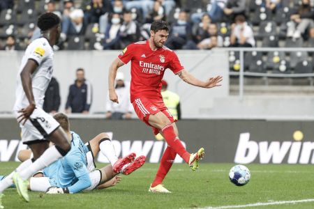 At opponents’ camp: Yaremchuk scores brace for Benfica, Barcelona break winless streak